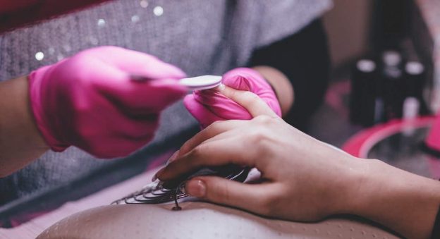 how-to-prepare-and-start-nail-salons-min