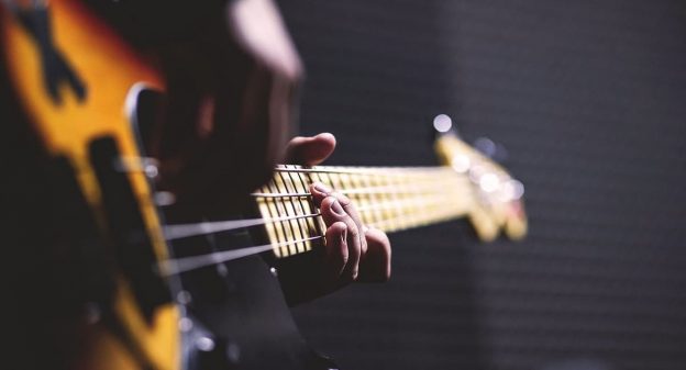 bass-online-lessons-recommendations-min